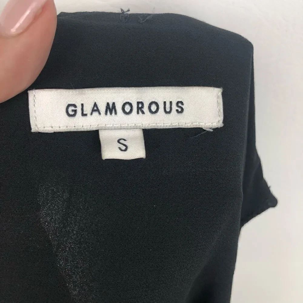 Glamorous pleated little black dress - Picture 6 of 13